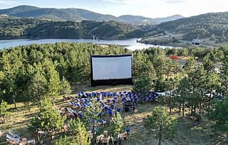 Ерски кабаре на Голд гондоли на Рибничком језеру