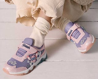 Безбедне и модерне светлеће патике за децу – шта је важно знати?