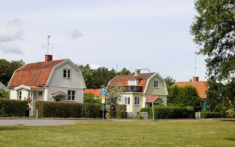 Kako izabrati pravu nekretninu: Prednosti kupovine kuće u odnosu na kupovinu stana?