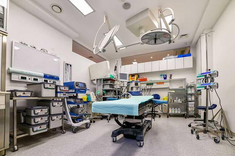 Operacija debelog creva – savremeni pristupi lečenju i brzi oporavak