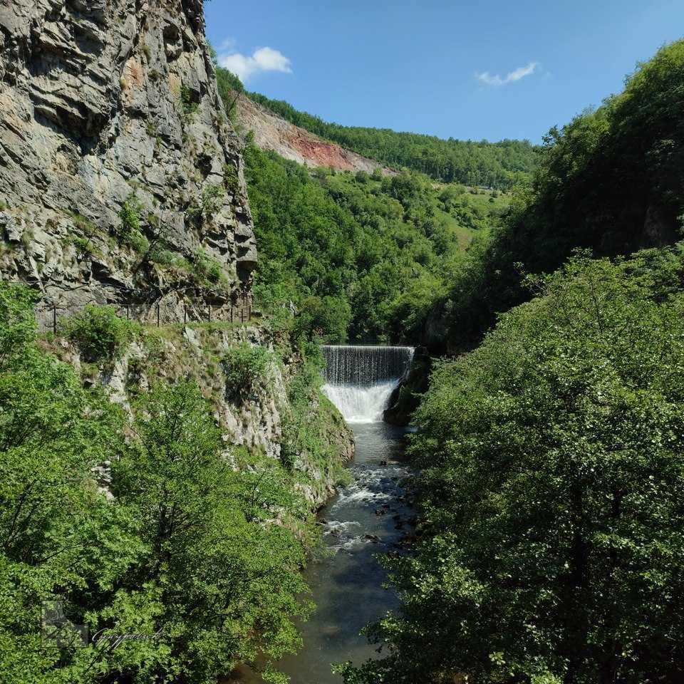 Велика брана на Ђетињи